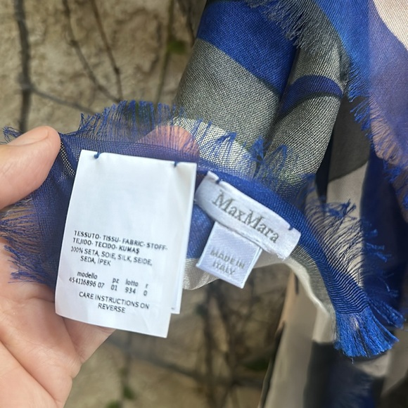 Max Mara made in Italy 100%Silk - Picture 3 of 3